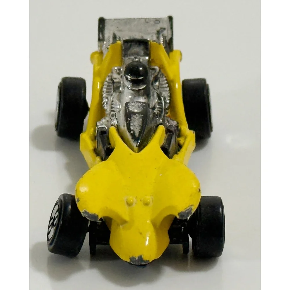 Hot Wheels Diecast Car Kids‎ 1:64 Yellow 1982 Mattel Vintage Racer